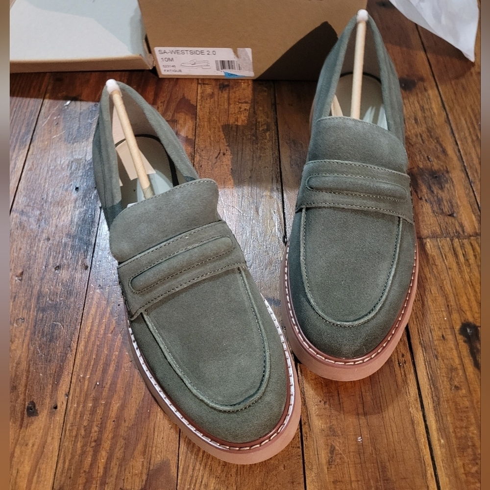 Nib Sanctuary Westside Suede Loafers In Sage Green. Women's 10